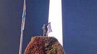 Murió un hincha de la Selección al caer de un cartel en la zona del Obelisco