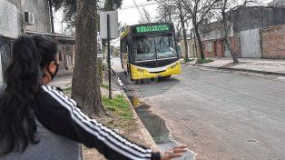 Por reiterados hechos de violencia la línea 18 de colectivos deja de ingresar a B° Santa Rosa de Lima
