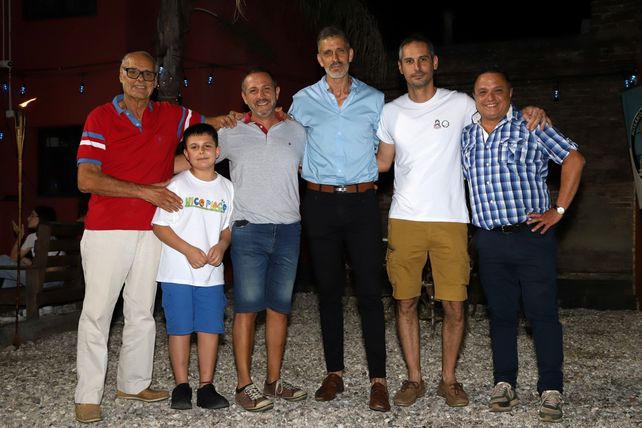 Rubén Tato durante una reunión del RAS junto a su familia y amigos.