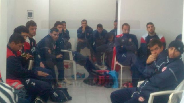 El Indio Ortiz fue presentado como nuevo DT de Atlético Paraná para la Primera B Nacional