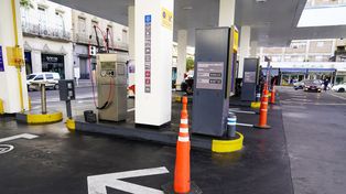 El suministro de GNC se vió afectado en la estación de servicio YPF de Urquiza y Mitre.
