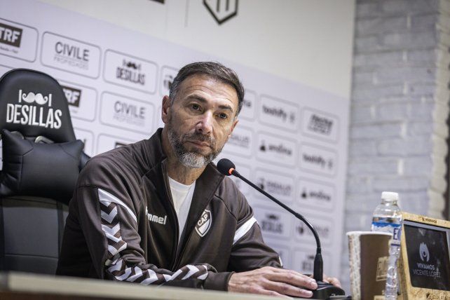 El enojo del Kily González con los hinchas de Platense por los insultos a los jugadores El enojo del Kily González con los hinchas de Platense por los insultos a los jugadores