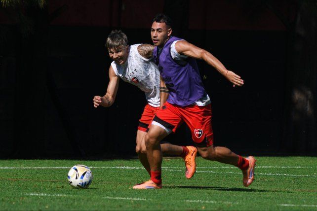 El defensor de Newells Oscar Salomón regresa a la convocatoria tras una lesión.&nbsp; 