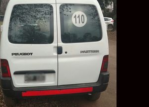 Después de una persecución resistió un arresto, intentó sacarle el arma a un policía, hubo disparos y terminó preso