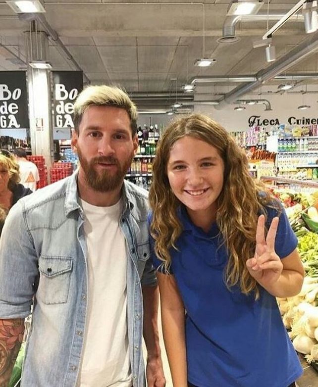 ¡Ni ella lo puede creer! Mirá dónde se encontró a Lionel Messi ¡Ni ella lo puede creer! Mirá dónde se encontró a Lionel Messi
