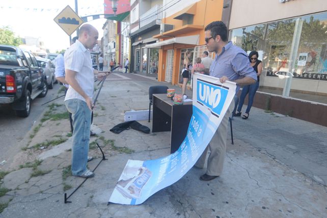 Diario UNO, con los vecinos del Bº Sargento Cabral