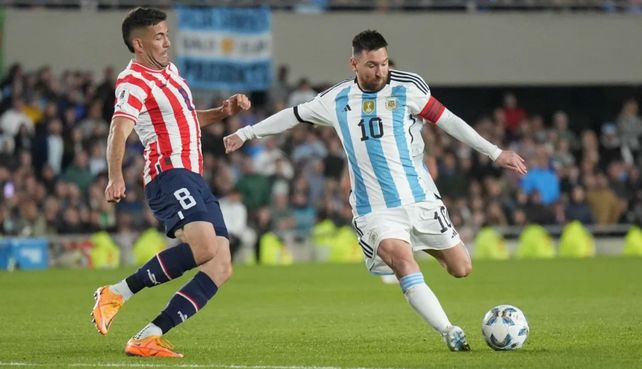 Por la fecha 3 de las Eliminatorias, Argentina venció 1-0 a Paraguay con gol de Otamendi en el Monumental.
