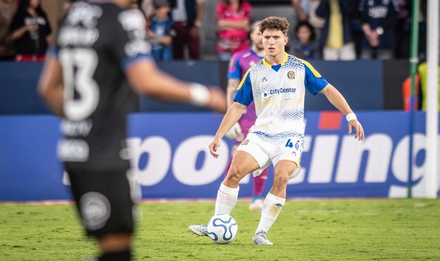 Ignacio Ovando fue reemplazado en el entretiempo, en el partido de Central frente a Gimnasia.