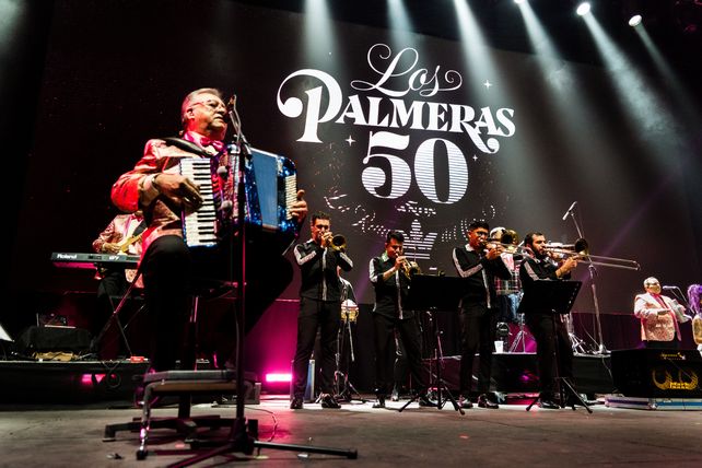 Los Palmeras celebran 50 años con la música: El público decide cuál es el éxito