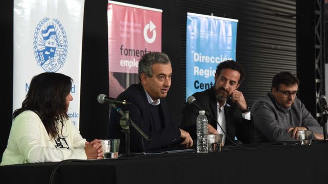 El anuncio del lanzamiento del Programa Fomentar Empleo lo realizaron el intendente Pablo Javkin y el jefe de gabinete del Ministerio de Trabajo de la Nación