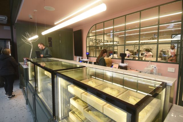 Proyectan sumar a la elaboración artesanal del local empanadas, pizzas y tartas.