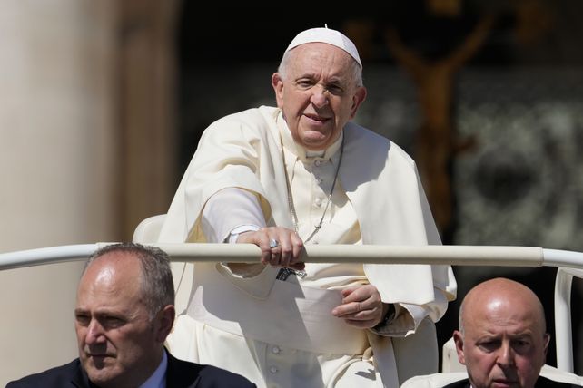 El Papa Francisco pidió públicamente que se trate mejor a las suegras