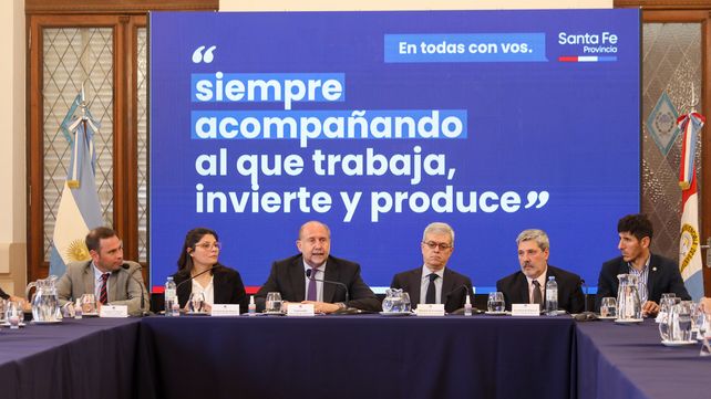 Perotti presentó este martes el proyecto de ley para la creación del nuevo Sistema Provincial de Gestión Integral de Riesgos de Emergencias y Desastres Agropecuarios.