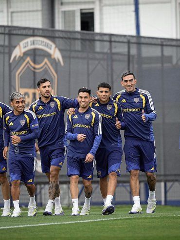 Tres jugadores para dos puestos: la duda en Boca