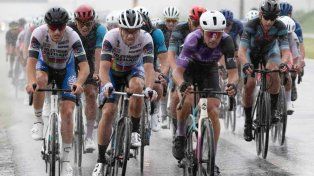 Santa Fe-Rosario: Se suspendió por lluvia y se premió el sprint hasta Coronda.