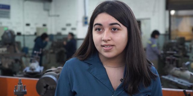 El programa tiene como fin favorecer que las y los estudiantes desarrollen actividades formativas en talleres