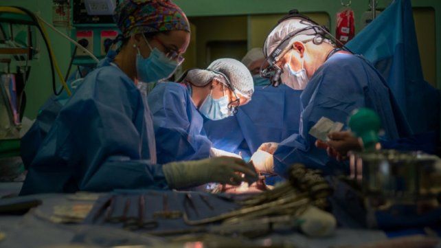 En la cirugía actuaron 50 profesionales del Hospital Garrahan