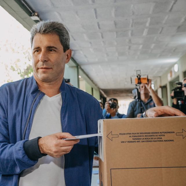 El mandatario sanjuanino viene de resignar su aspiraciones por el rechazo de la Corte nacional.