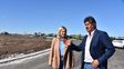 Roly Santacroce, del grupo de intendentes peronistas que apoyan Provincias Unidas, y la candidata de ese frente, Gisela Scaglia.