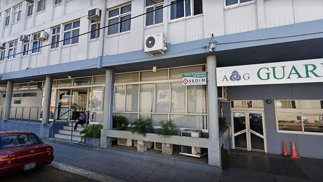 Esta suspensión de servicios deja a miles de afiliados del Iosper en una situación de incertidumbre.