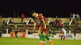 Julián Mavilla se inicio en Sportivo Las Parejas y en 2025 militará en un club de primera.