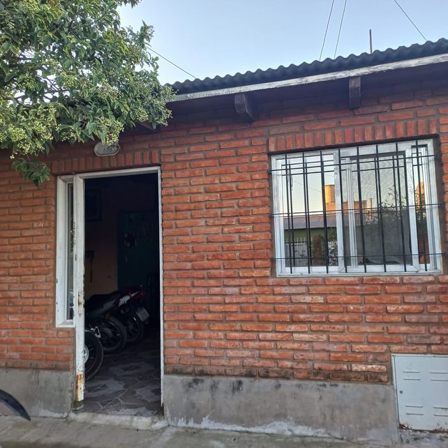 Fabricio fue asesinado de un balazo el domingo cuando fue a abrir la puerta de su casa de barrio Esperanza