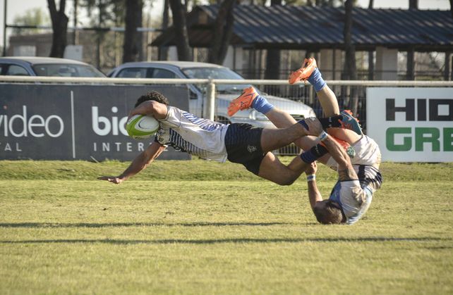 Paraná Rowing Club ascendió a la élite del Torneo Regional del Litoral