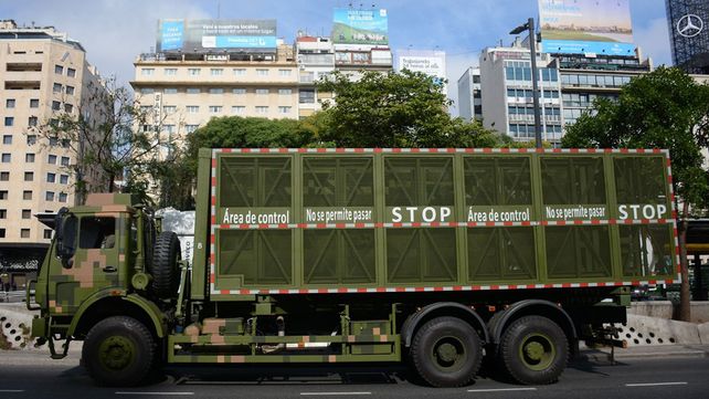 Bullrich no descartó el uso de la fuerza y dijo que están hartos de los paros