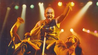 Luca Prodan es el protagonista de Fuck you! El último show, el documental que registra la presentación final de Sumo en Obras