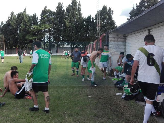 Para no perder el ritmo, Palermo y Oro Verde jugaron un amistoso