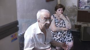 Lamento. Lo agarran a uno desprevenido, dijo Juan. La plata era para el cumpleaños de 15 de la nieta.