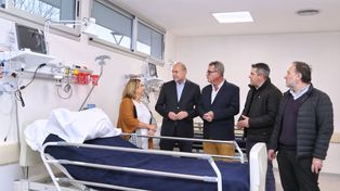 El gobernador, Omar Perotti, recorrió las obras junto a la ministra de Salud, Sonia Martorano.
