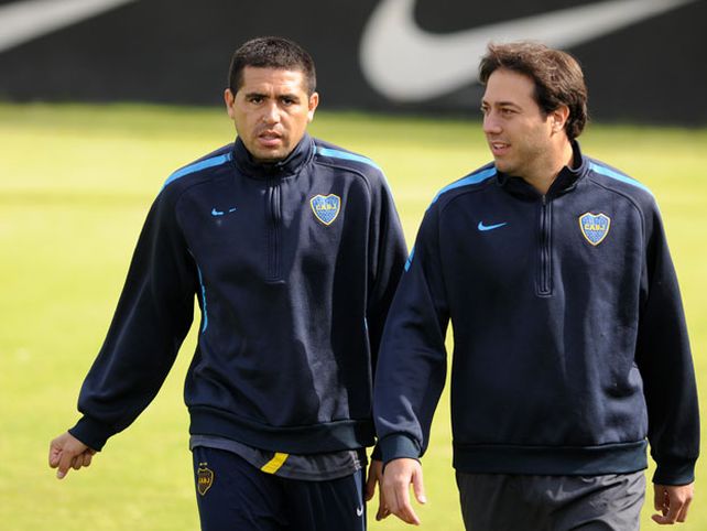 Riquelme confirmó que no jugará ante Estudiantes