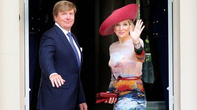 La reina reapareció el lunes.
