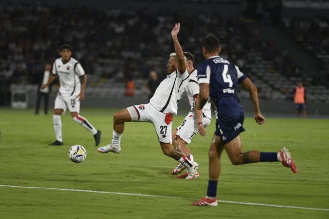 Newells hace su debut en el Apertura cobtra Talleres
