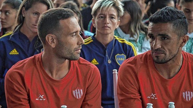 Corvalán y Moyano, los jugadores de Unión junto a Leo Messi