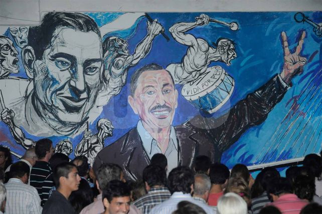 El mural en homenaje al ex-gobernador realizado por Andrés Echeveste