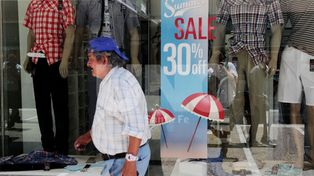 Arrancaron las liquidaciones en los locales de la peatonal santafesina