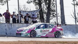 Leonel Pernía con Renault dominó el sprint este sábado en la ciudad de Rafaela.