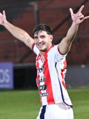 Atlético Paraná sacó ventaja en la primera final de la Copa Túnel Subfluvial