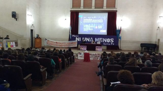 Decenas de santafesinas se unieron a pensar cómo crear un protocolo de búsqueda