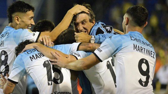 Todo Racing se abraza a la ilusión de lograr la doble corona.