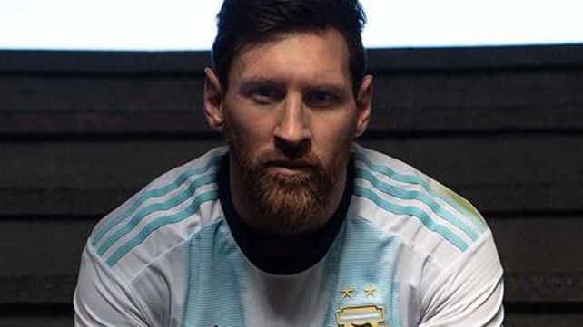 La semana pasada Messi volvió a la selección y presentó la nueva camiseta.