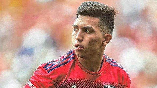 Alan Velasco, ilusionado con su llegada a Boca