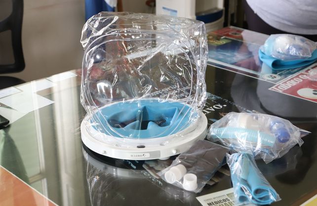 Los cascos se utilizan para mejorar la atención de pacientes con deficiencias respiratorias