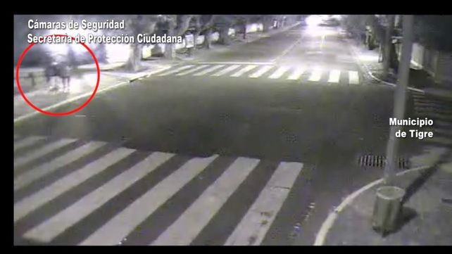 Detienen  a un hombre por golpear y ahorcar con un cable a su pareja en la calle