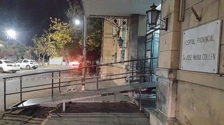 Cortes en Avenida Freyre para montar la rampa frente al hospital Cullen