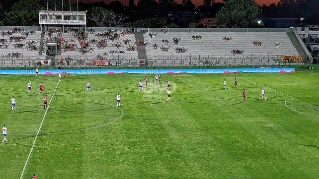 El minuto a minuto del partido Colón-Vélez en Uruguay