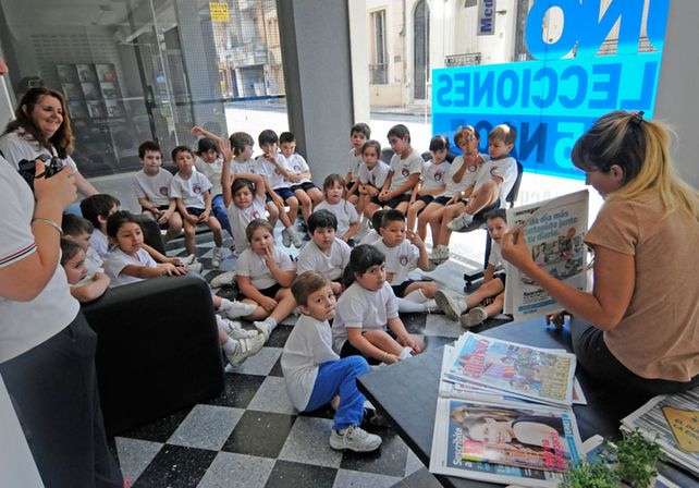 Alumnos del Jardín San Pablo visitaron la redacción del UNO