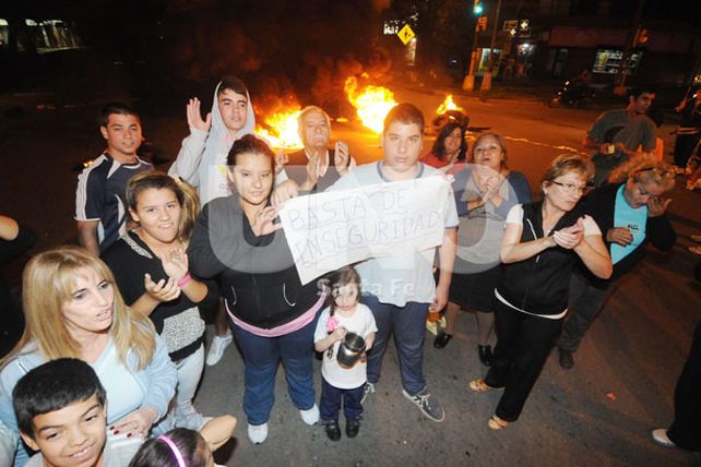Bº Jardín Mayoráz se puso de pie para decir basta a la inseguridad